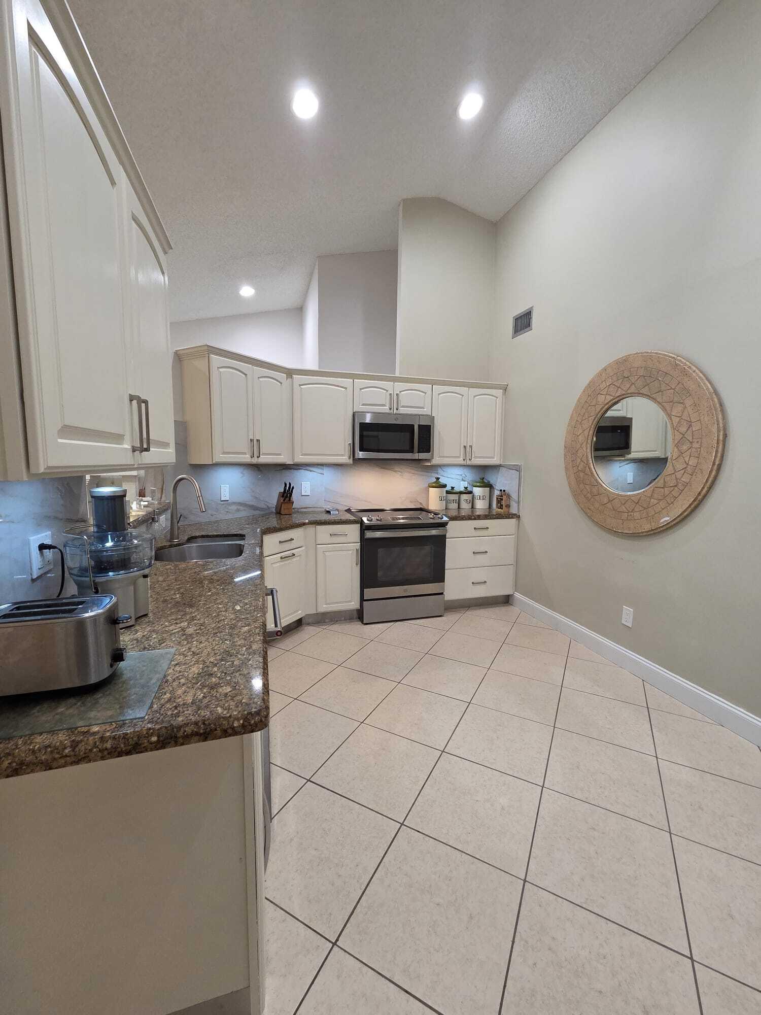 115 Ramblewood Circle, Royal Palm Beach FL 33411