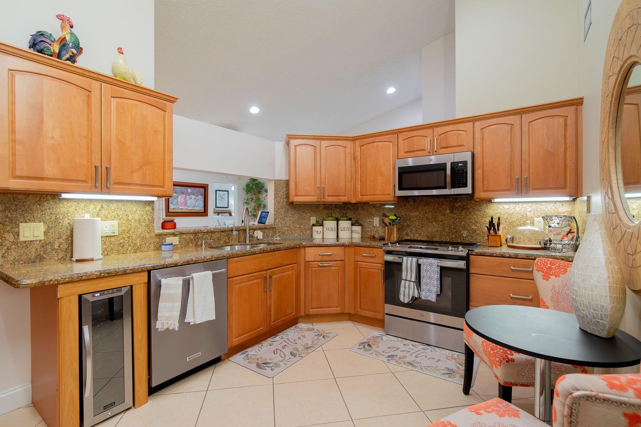 VILLAGE WALK - Residential