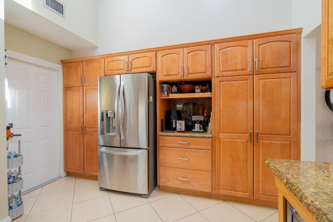 VILLAGE WALK - Residential