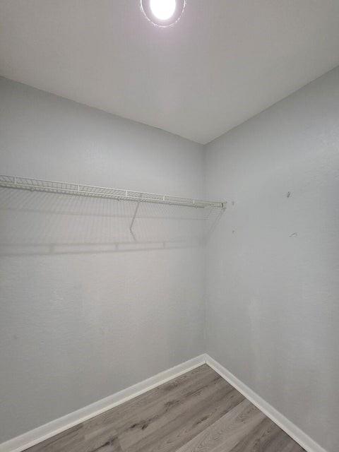 36-47-42 POR SE1/4 OF SE1 - Residential