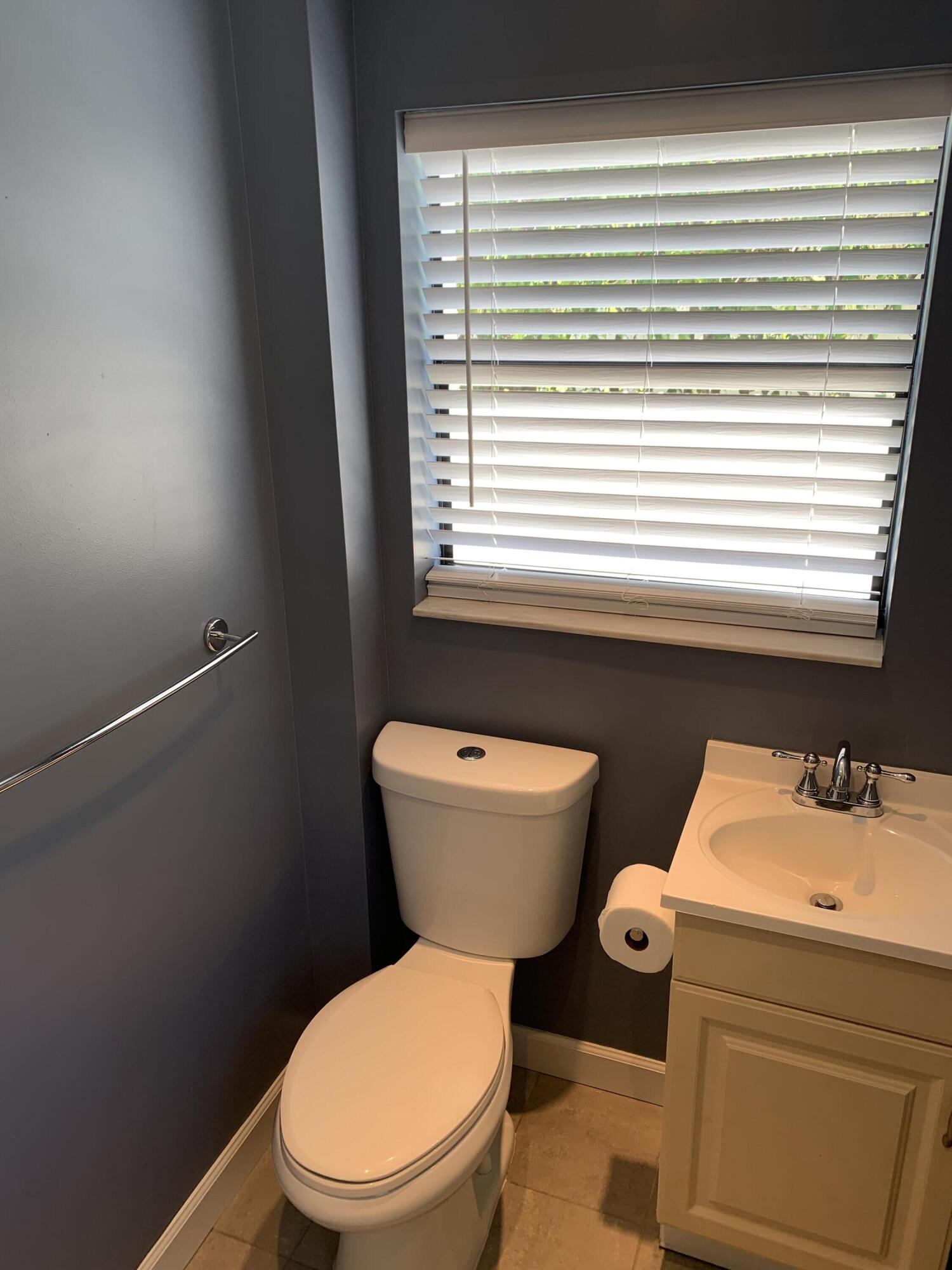 HILLSBORO SHORES SEC - Residential Lease