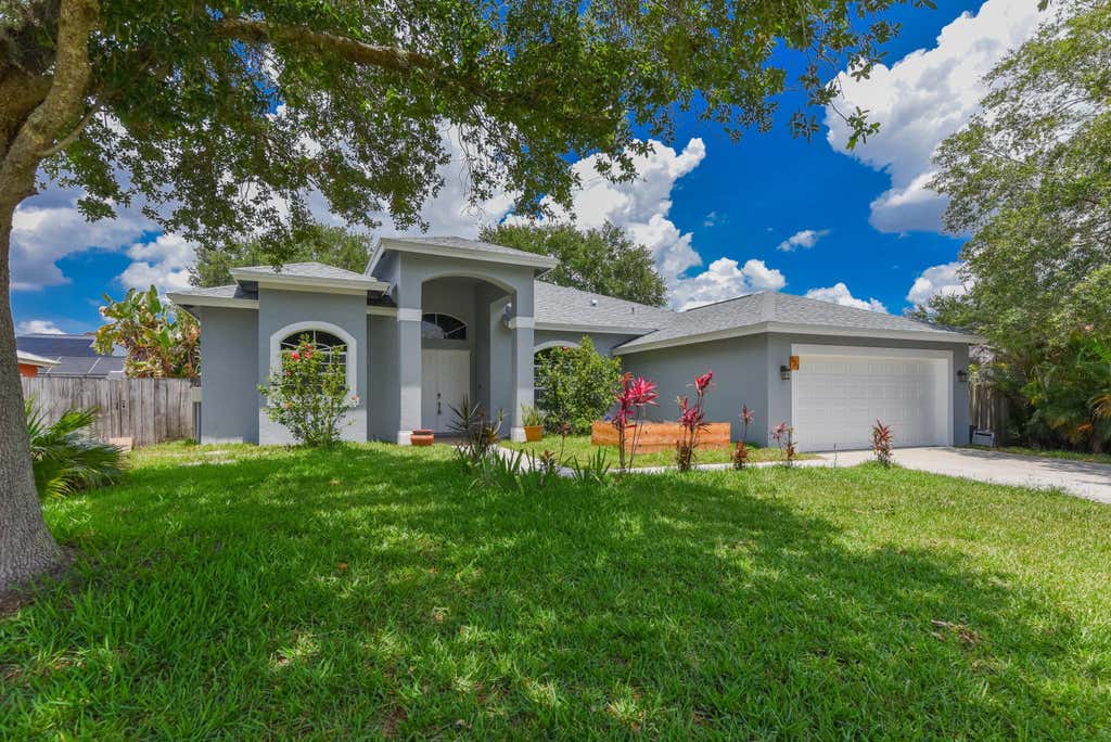 Photo of 631 SW Sandbar Terrace, Port Saint Lucie, FL 34953 (MLS # B26022452)