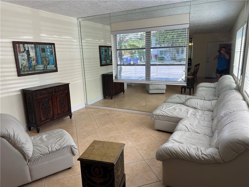 659 W Oakland Park Blvd 103 C