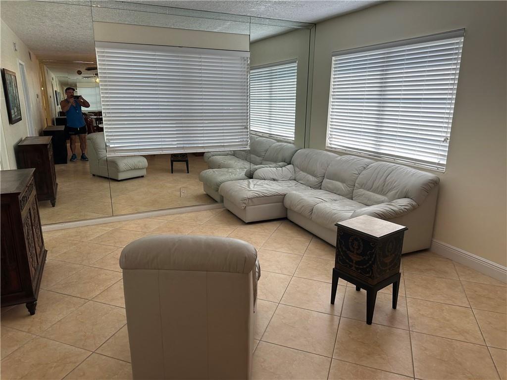 659 W Oakland Park Blvd 103 C