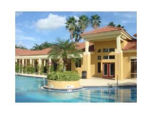 PALM LAKE CONDO - Residential Lease