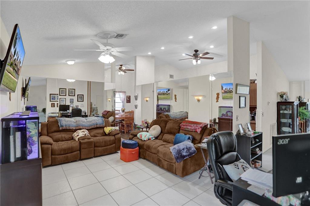 Boulevard Woods North 101 - Residential