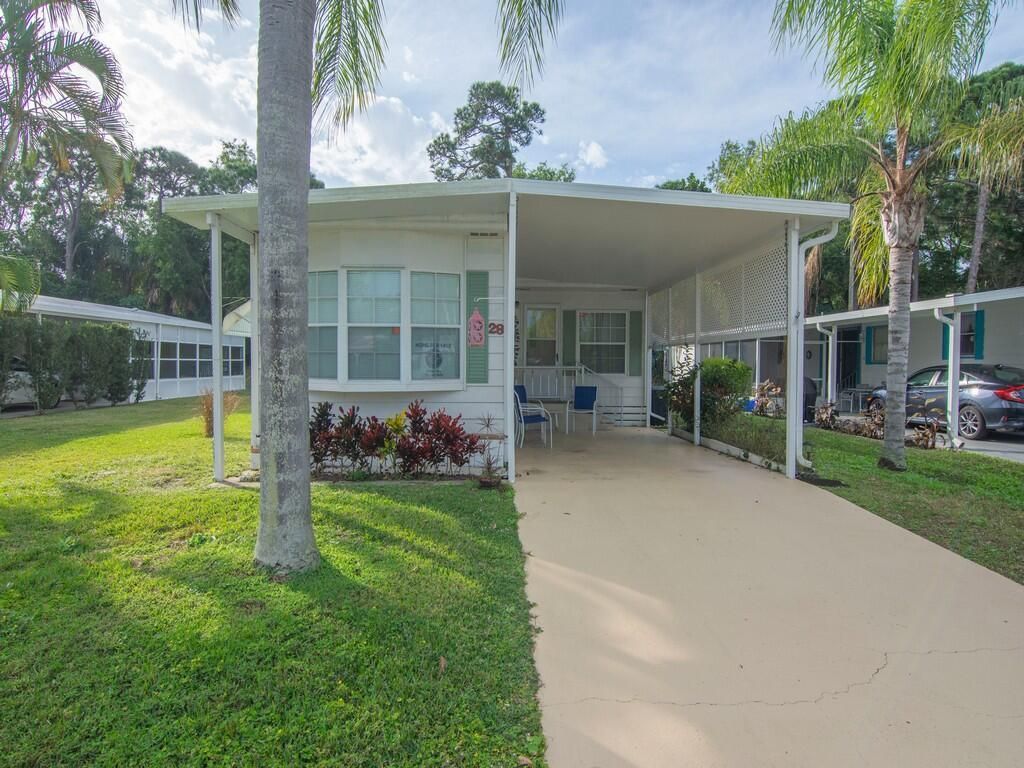 Photo of 28 Montilla Way, Port Saint Lucie, FL 34952 (MLS # R10962479)