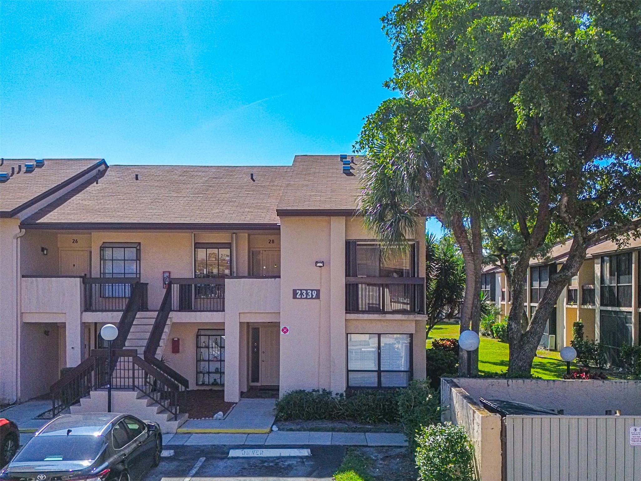 2339 SW 15th St 28