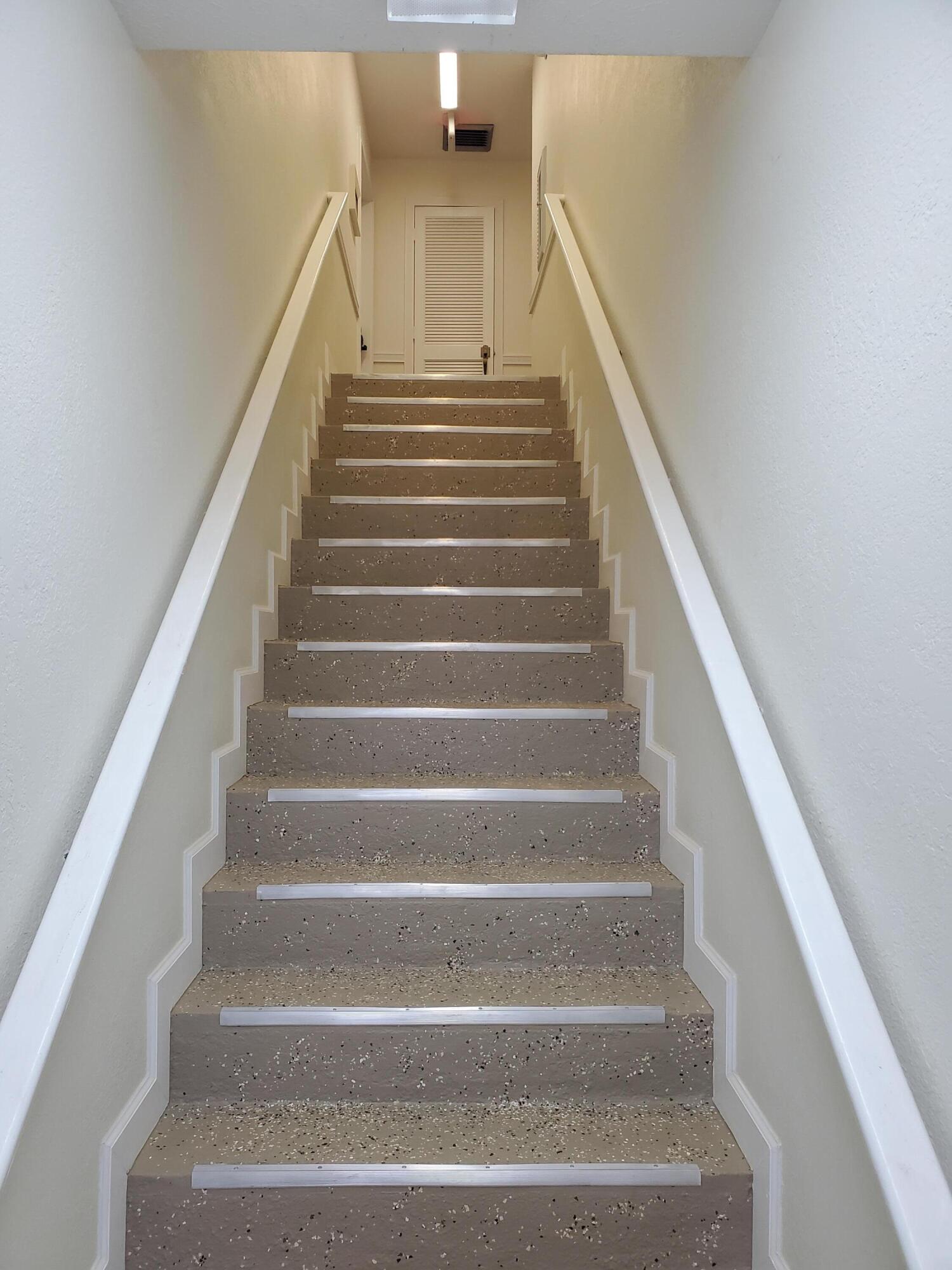 837 SE 8th Avenue SE 203