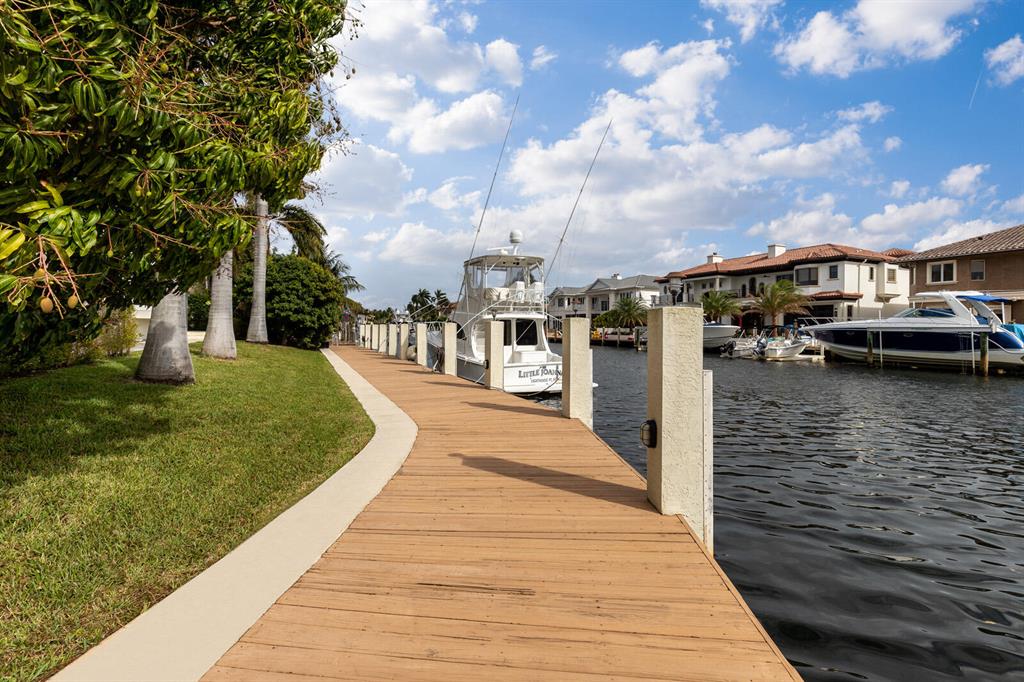 Venetian Isles - Residential