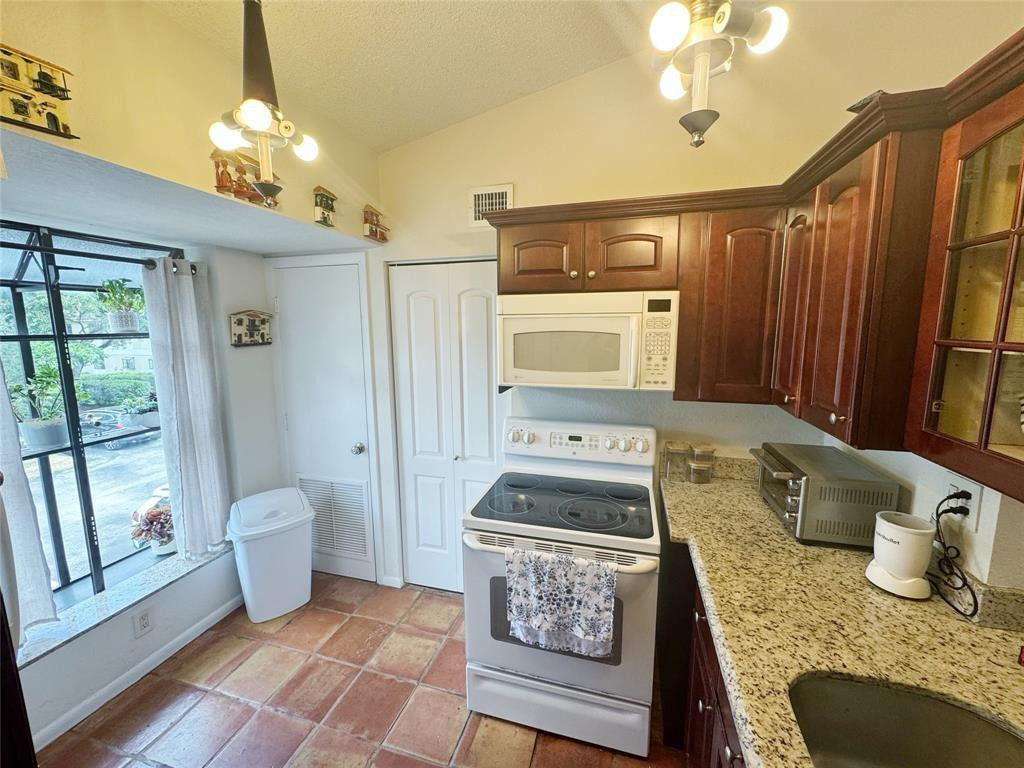 715 Gardens Drive 203