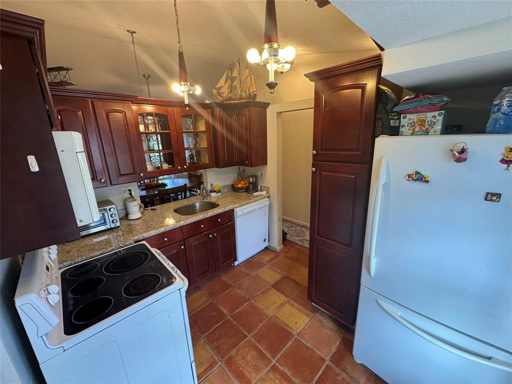 715 Gardens Drive 203