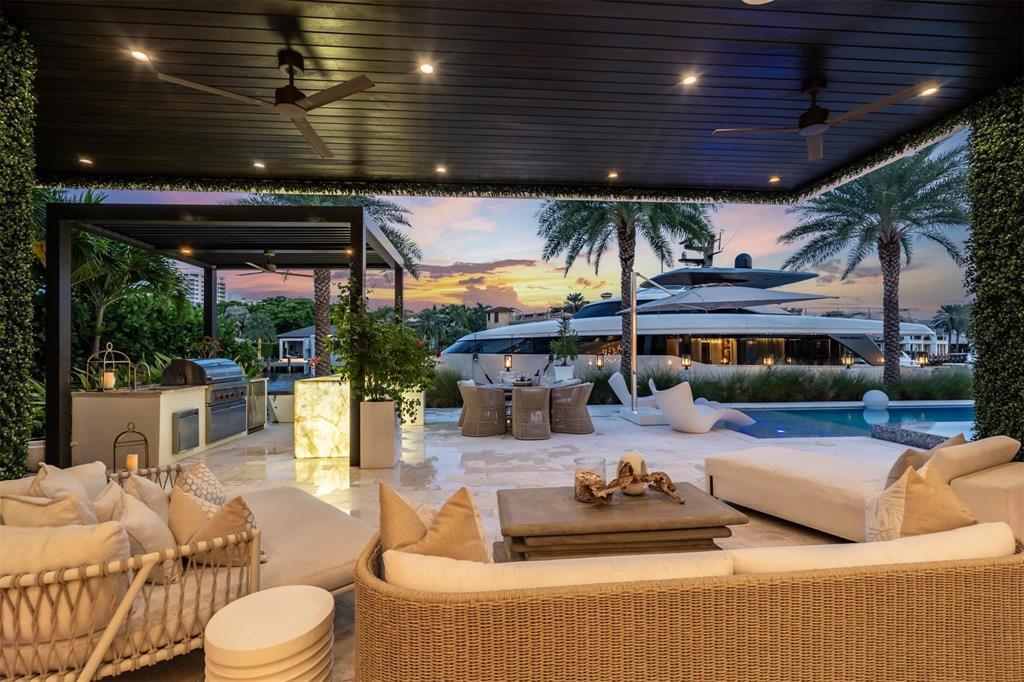 ISLA BAHIA - Residential