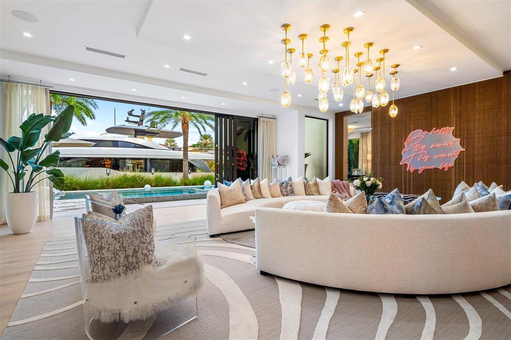 ISLA BAHIA - Residential