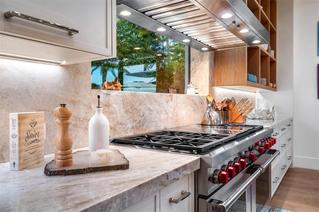 ISLA BAHIA - Residential