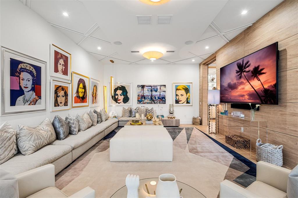 ISLA BAHIA - Residential