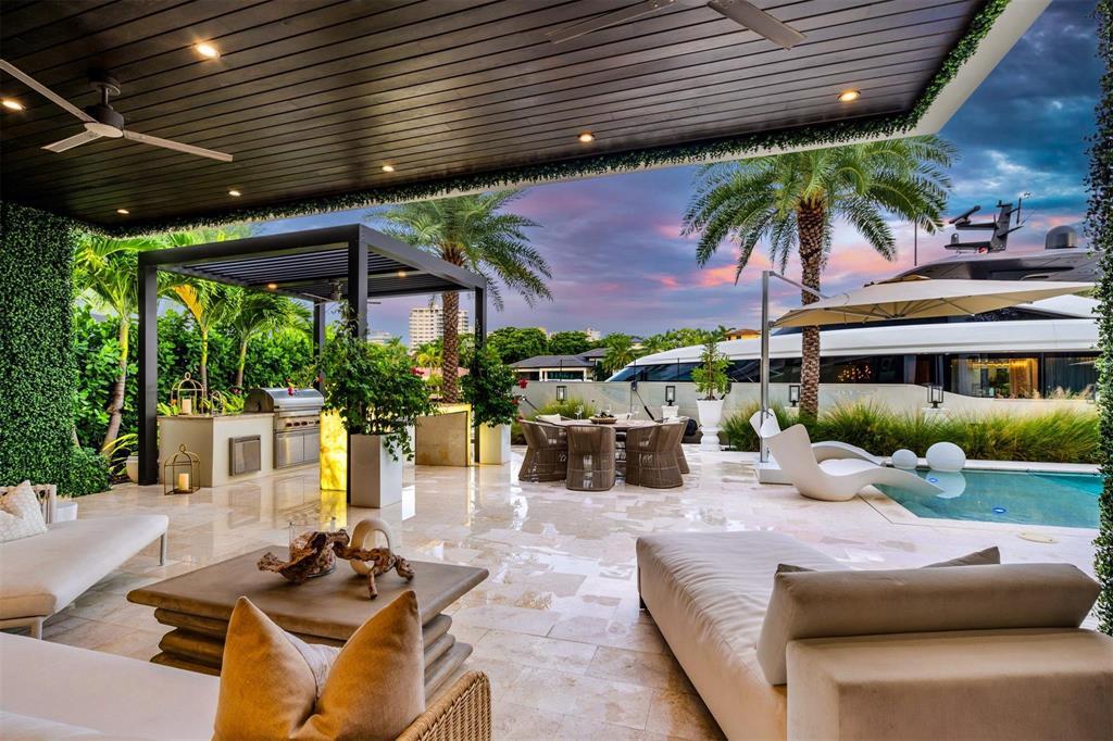 ISLA BAHIA - Residential