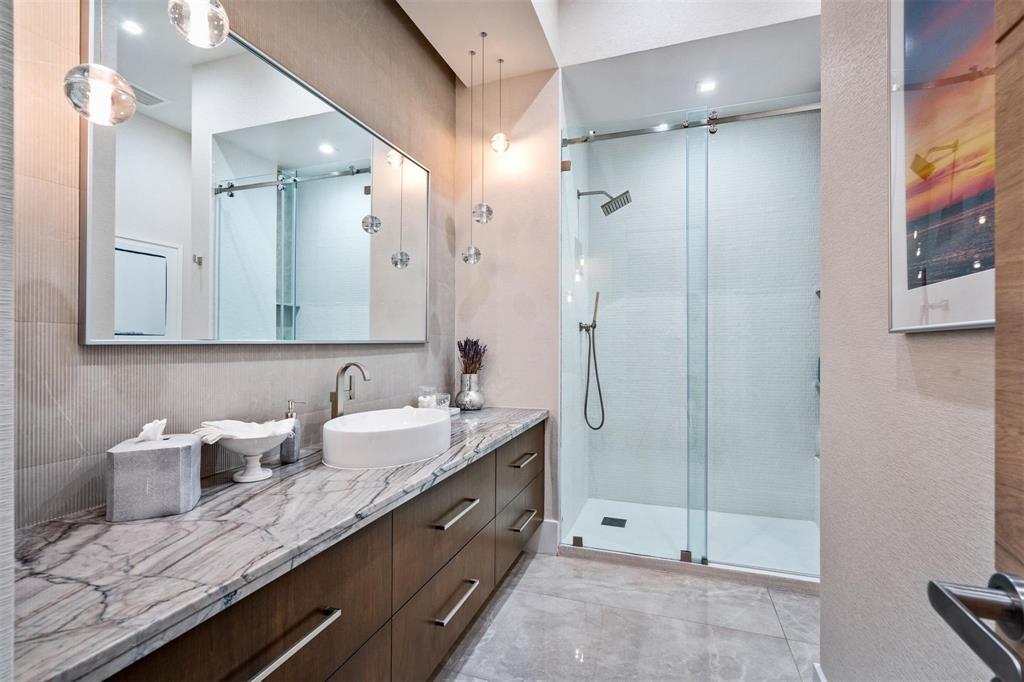 ISLA BAHIA - Residential