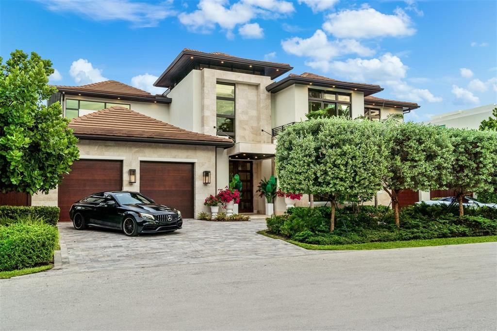 Photo of 70 Isla Bahia Drive, Fort Lauderdale, FL 33316 (MLS # B26011121)