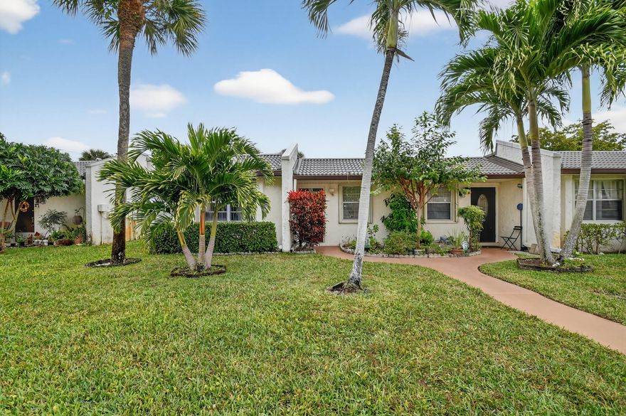 Villa enclosed patio overlooking the waterway.2/2 convertible floor plan. Accordion Hurricane shutters on all windows and sliding glass doors. Breakfast Bar in the kitchen and extra cabinets.
UNIT IS READY TO MOVE-IN