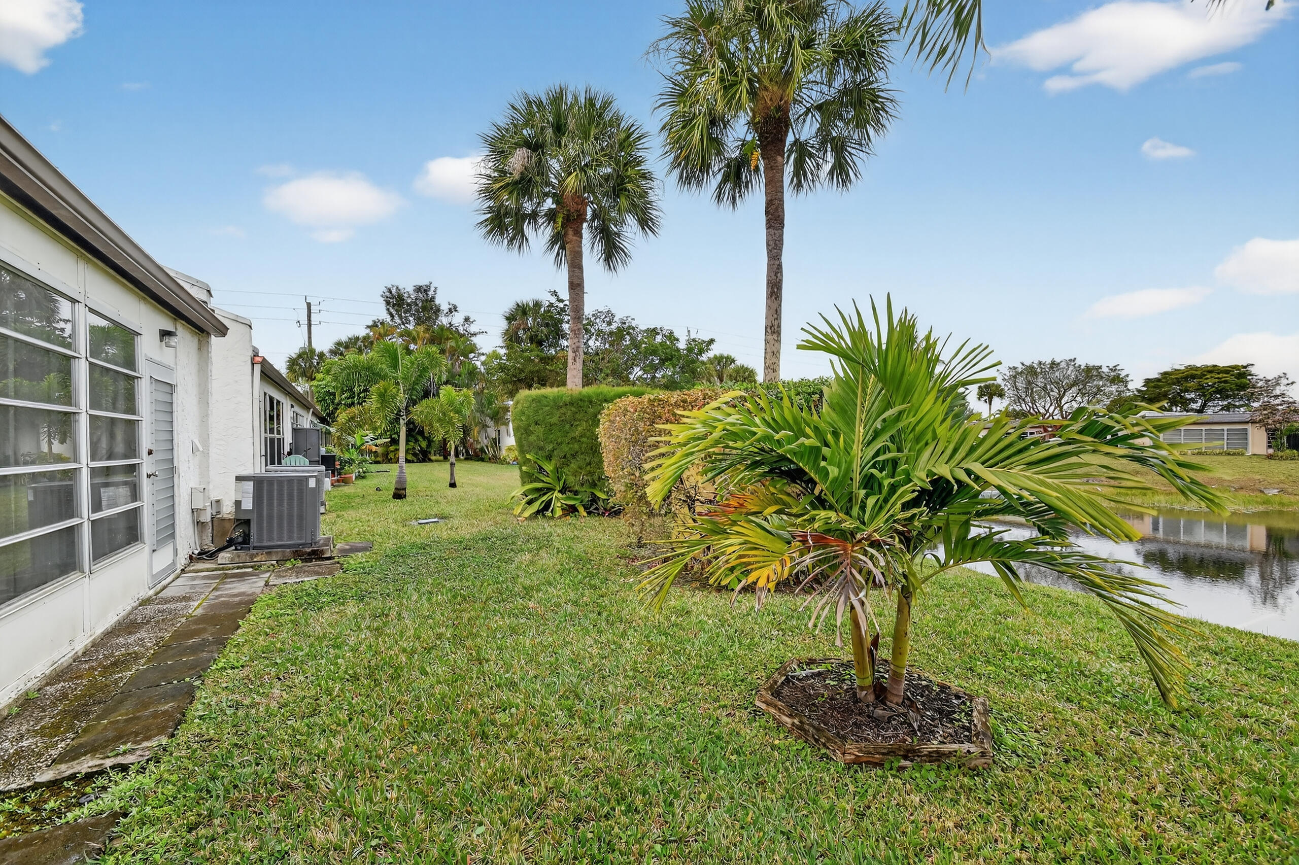GOLDEN LAKES VILLAGE CONDO G - Residential