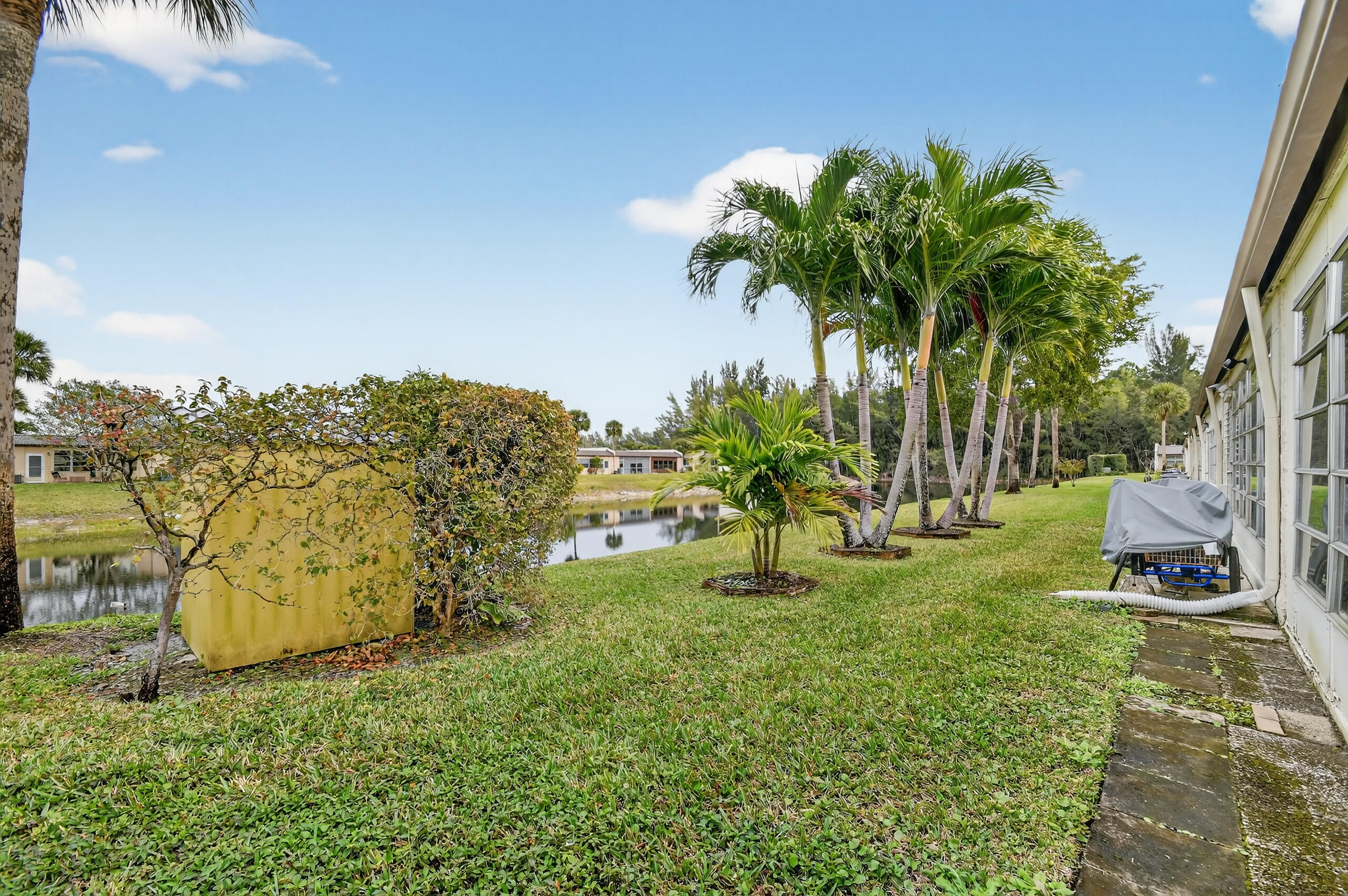 GOLDEN LAKES VILLAGE CONDO G - Residential
