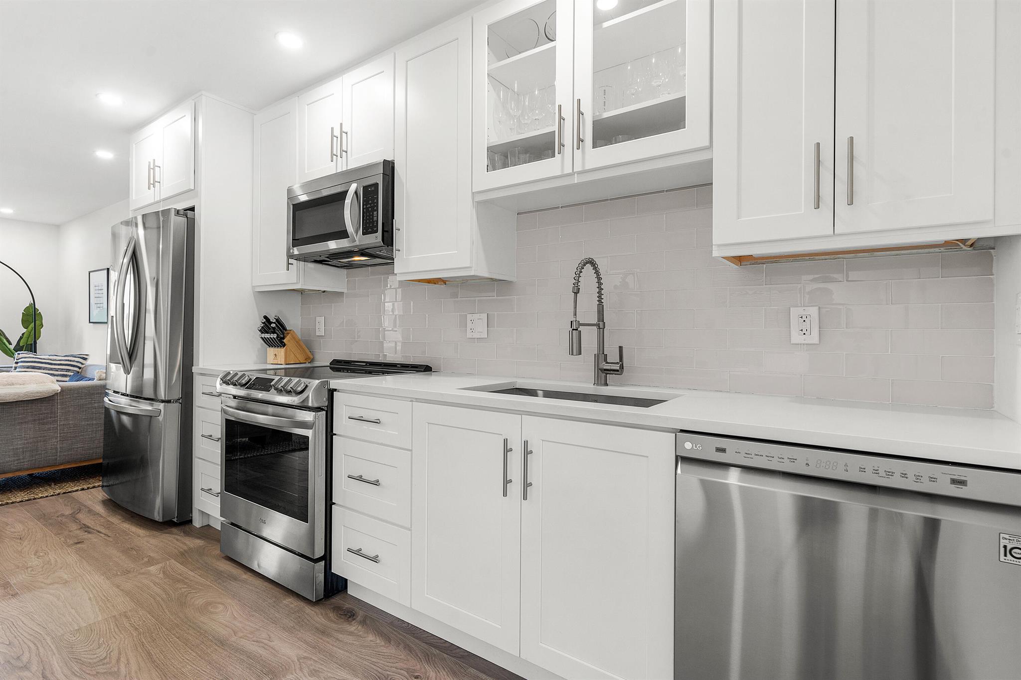 SHORE VIEW - Residential Lease