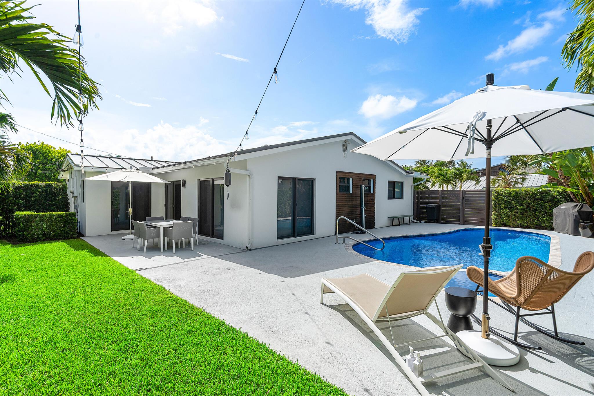 SHORE VIEW - Residential Lease