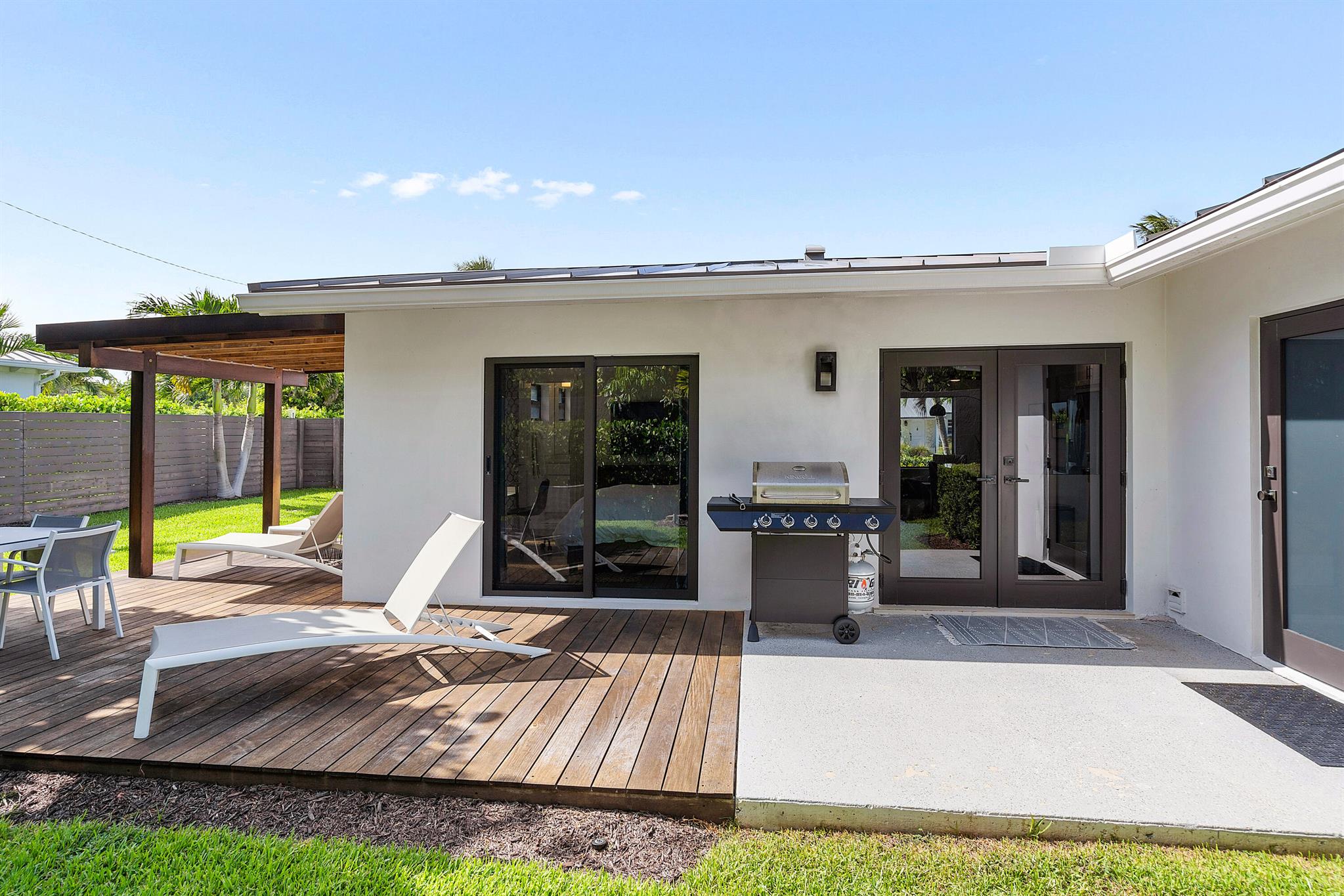 SHORE VIEW - Residential Lease