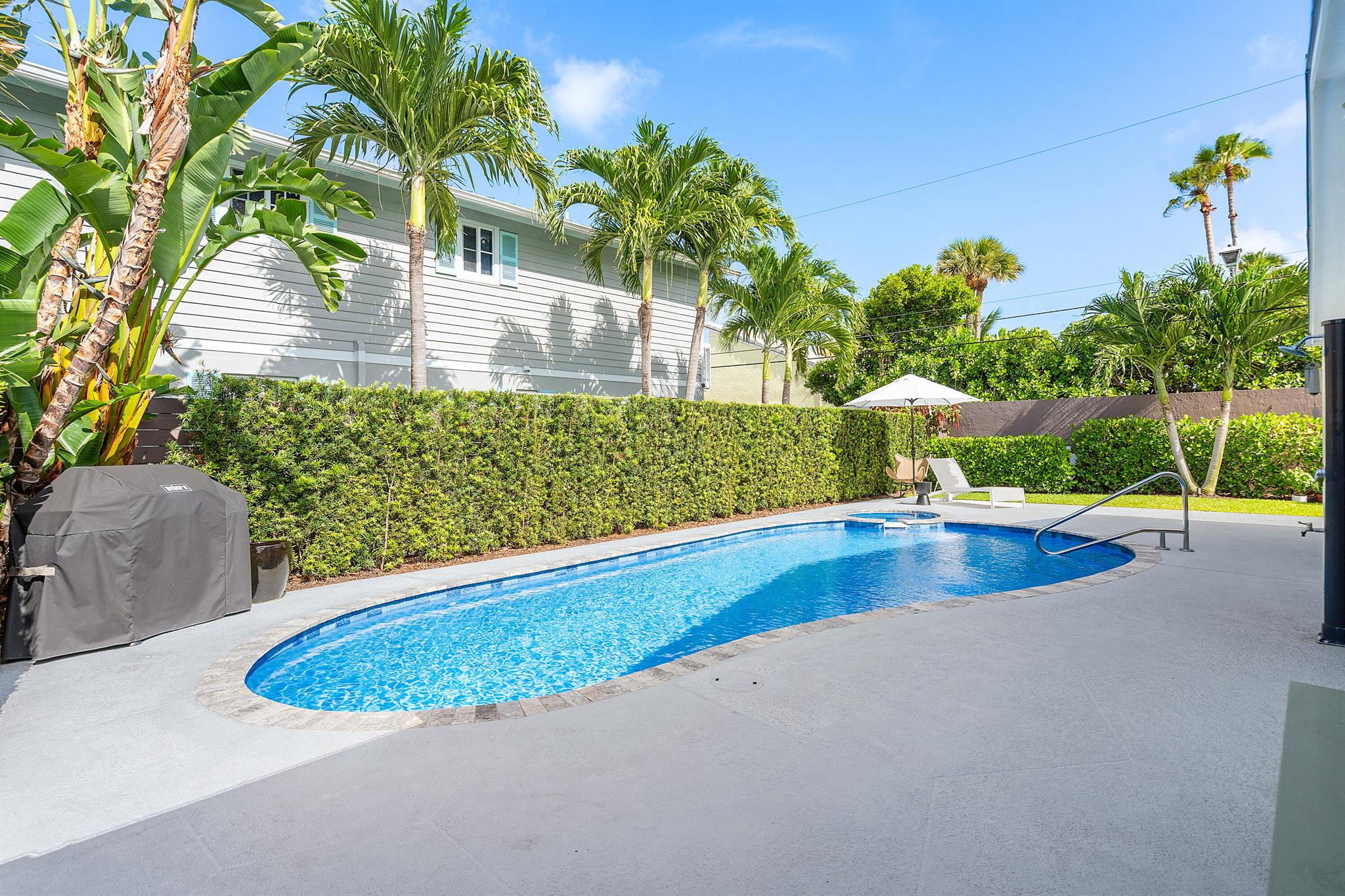 SHORE VIEW - Residential Lease