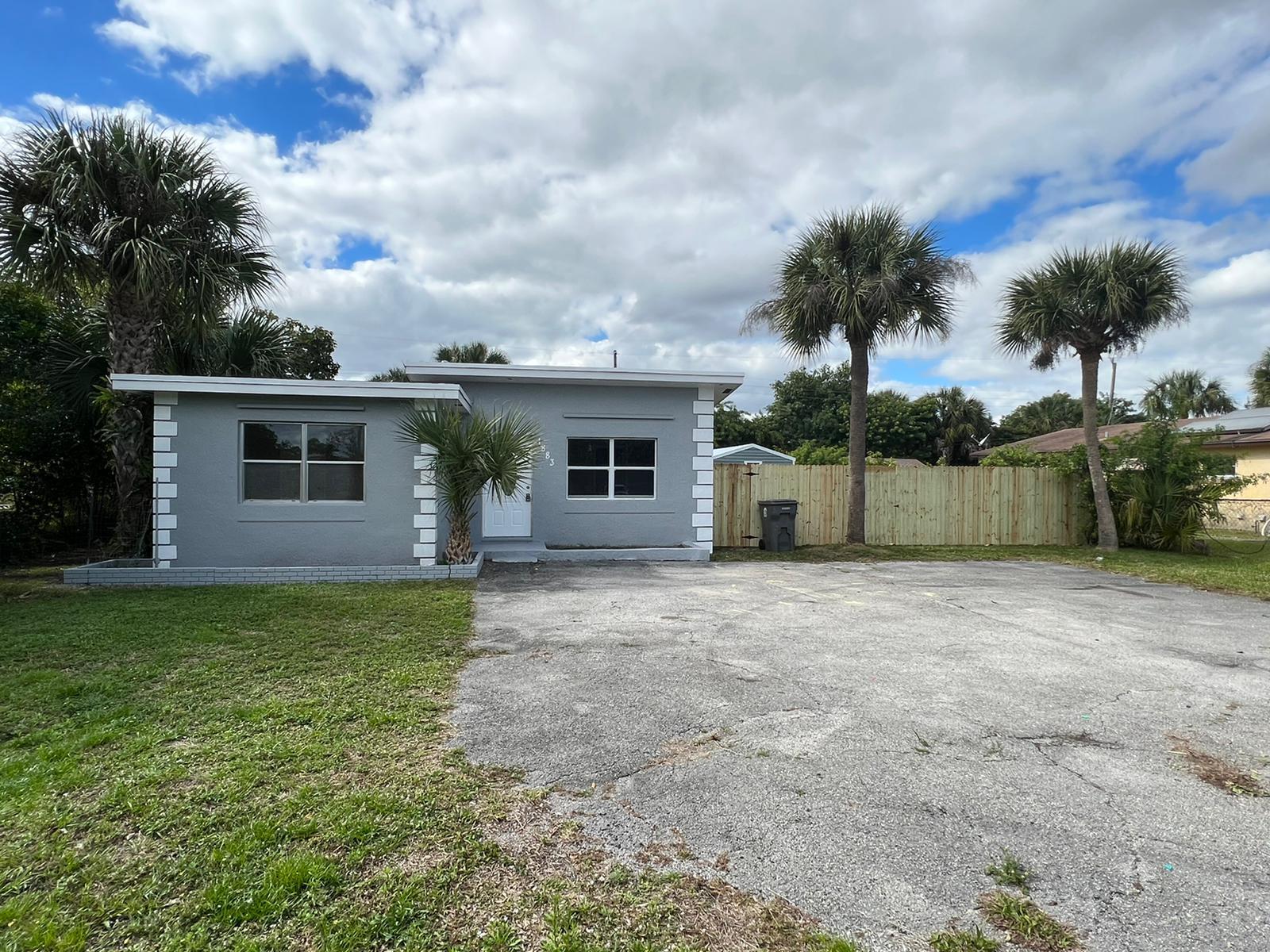 BREEZY ACRES - Residential Lease
