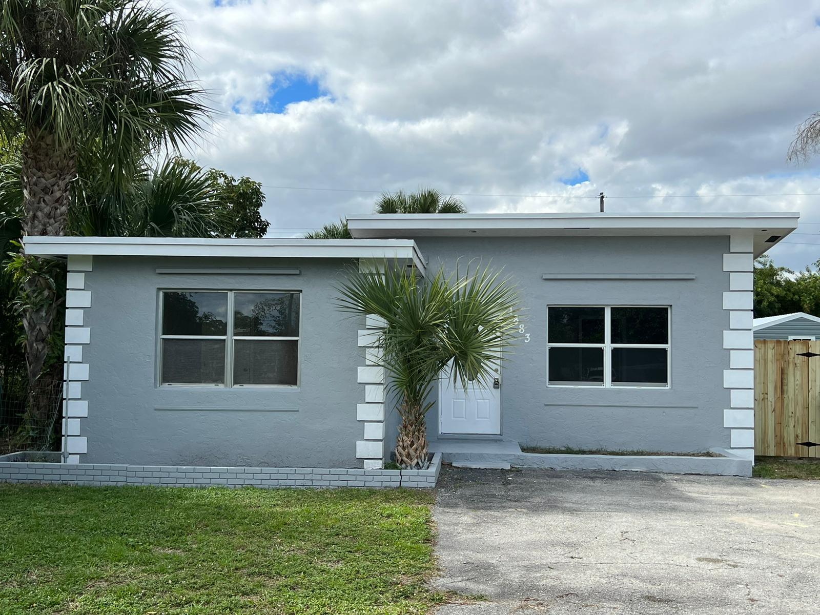 BREEZY ACRES - Residential Lease