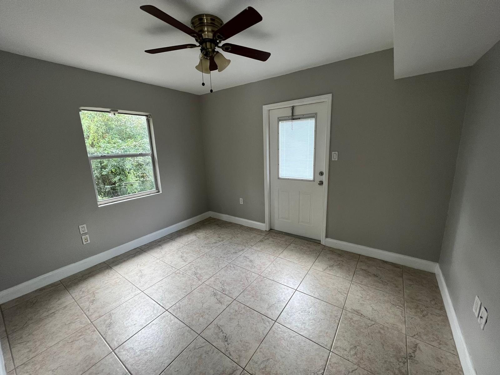 BREEZY ACRES - Residential Lease