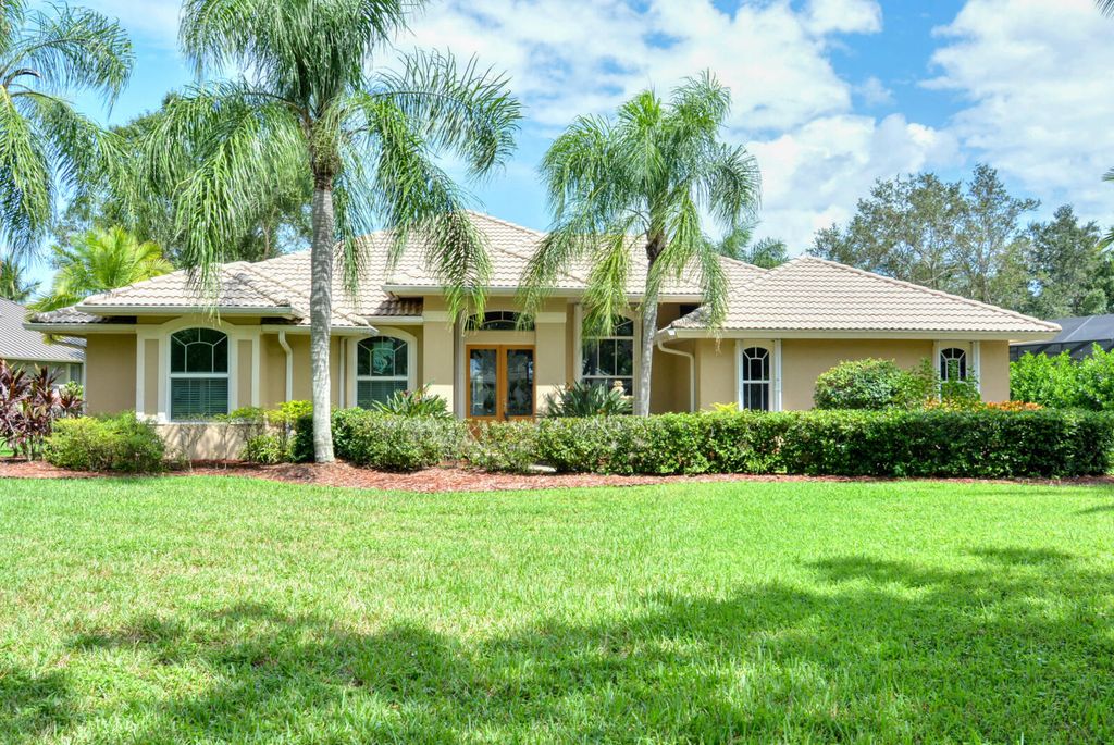 Photo of 4844 SW Lake Grove Circle, Palm City, FL 34990 (MLS # R10924435)