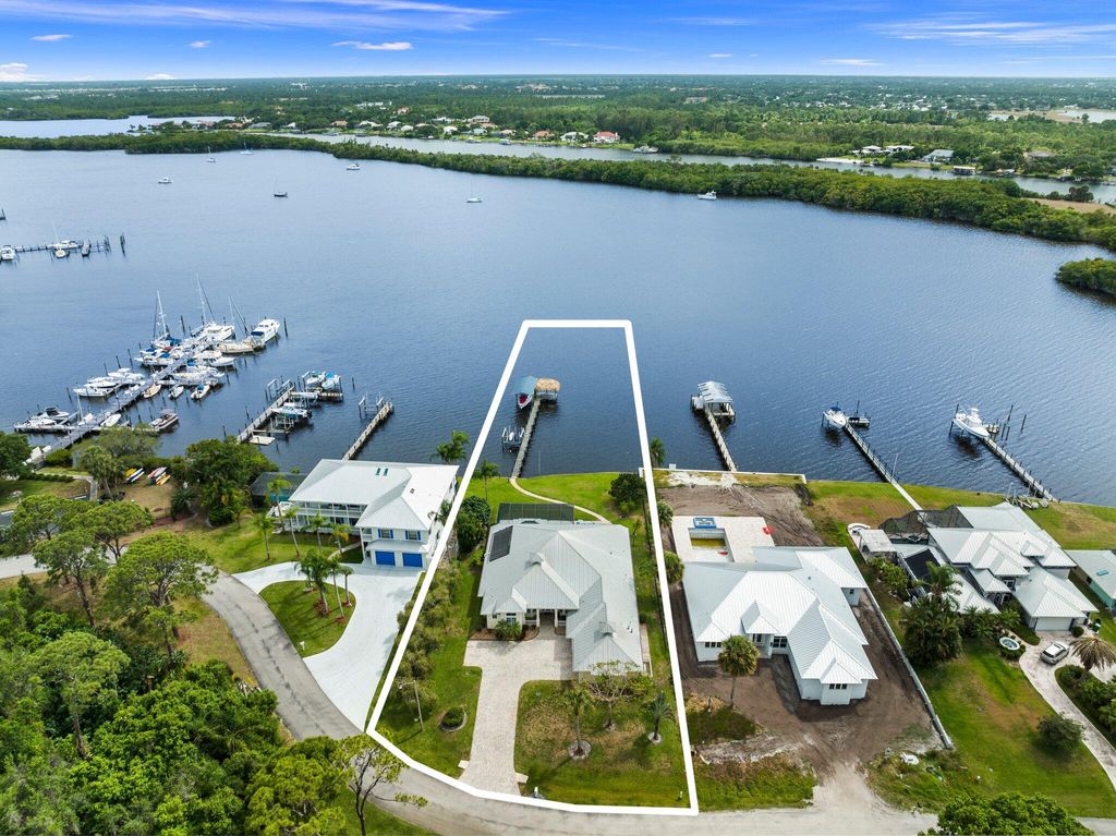 Photo of 1002 SE Kitching Cove Lane, Port Saint Lucie, FL 34952 (MLS # R10991609)