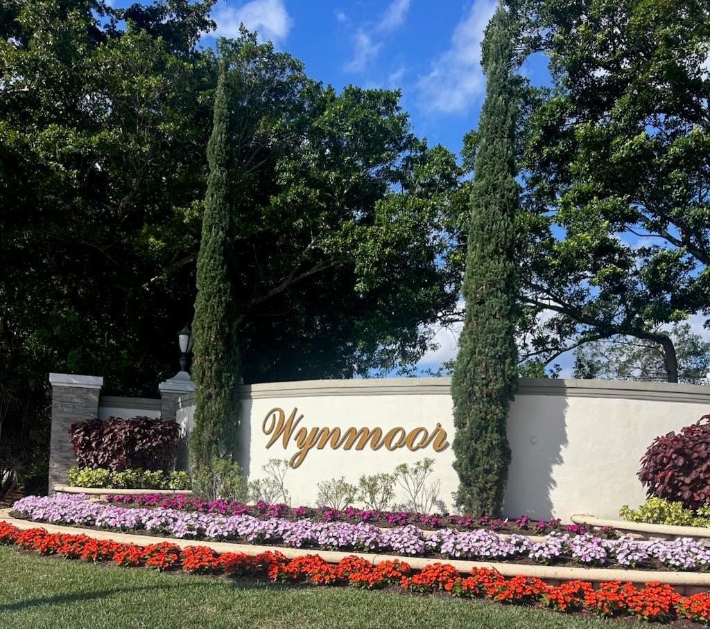 Welcome to Wynmoor, an adult community with many amenities and an active lifestyle. This first floor 3 bedroom condo is priced for immediate sale. Fantastic opportunity for buyers looking to customize their next home. Bring your imagination and transform this diamond in the rough into a home of your dreams. You can enjoy a large clubhouse, an 18 hole golf course, pickleball, tennis courts and a large pool and sauna. Wynmoor has something for everyone. WYNMOOR IS A 55+ ACTIVE ADULT
COMMUNITY
TEXT LISTING AGENT WITH ANY QUESTIONS