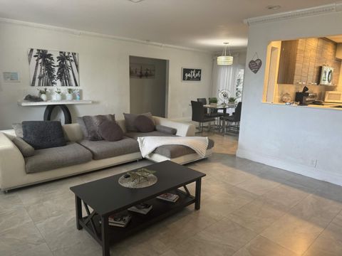 Tiny photo for 5424 Garfield Street, Hollywood, FL 33021 (MLS # B26049650)