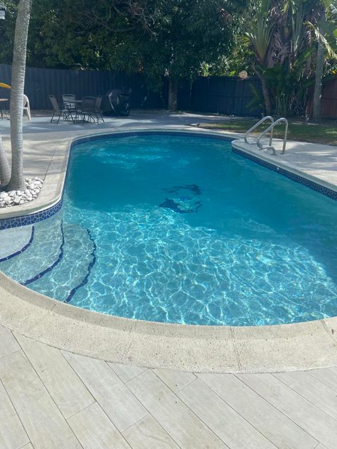 Tiny photo for 5424 Garfield Street, Hollywood, FL 33021 (MLS # B26049650)