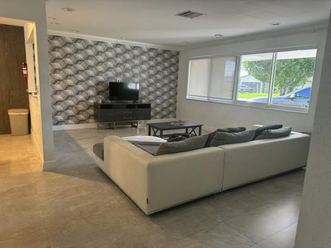 Tiny photo for 5424 Garfield Street, Hollywood, FL 33021 (MLS # B26049650)