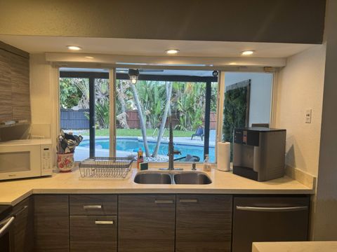 Tiny photo for 5424 Garfield Street, Hollywood, FL 33021 (MLS # B26049650)