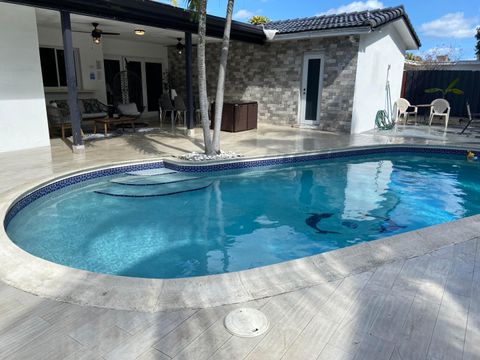 Tiny photo for 5424 Garfield Street, Hollywood, FL 33021 (MLS # B26049650)
