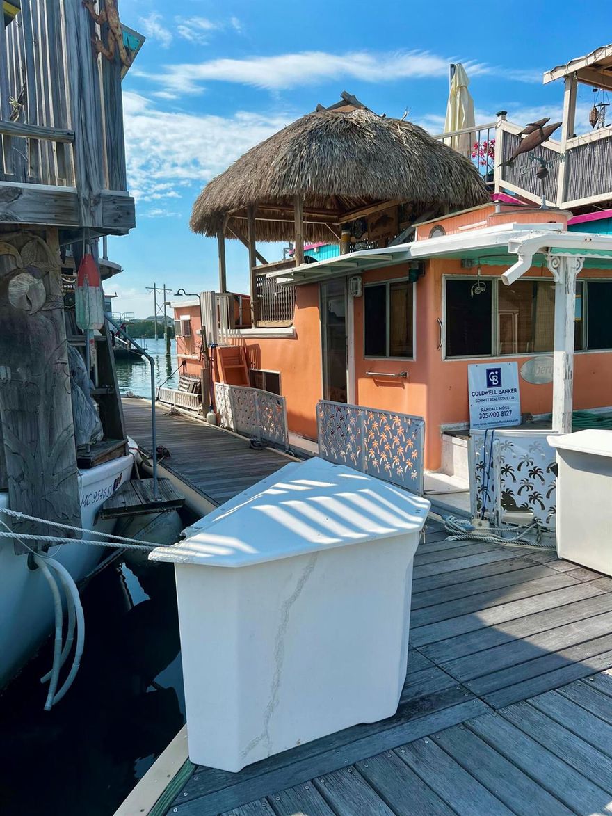 Affordable waterfront living in Key West !
Custom Made House Boat in a beautifully located liveaboard slip in City Marina in the center of Key West.
Low slip fee of $ 679 per month  covers free pump out ,2 parking passes,  2 clean laundry and bath facilities, patrolled security.  Located on a state of the art floating dock.  
Call agent for details.