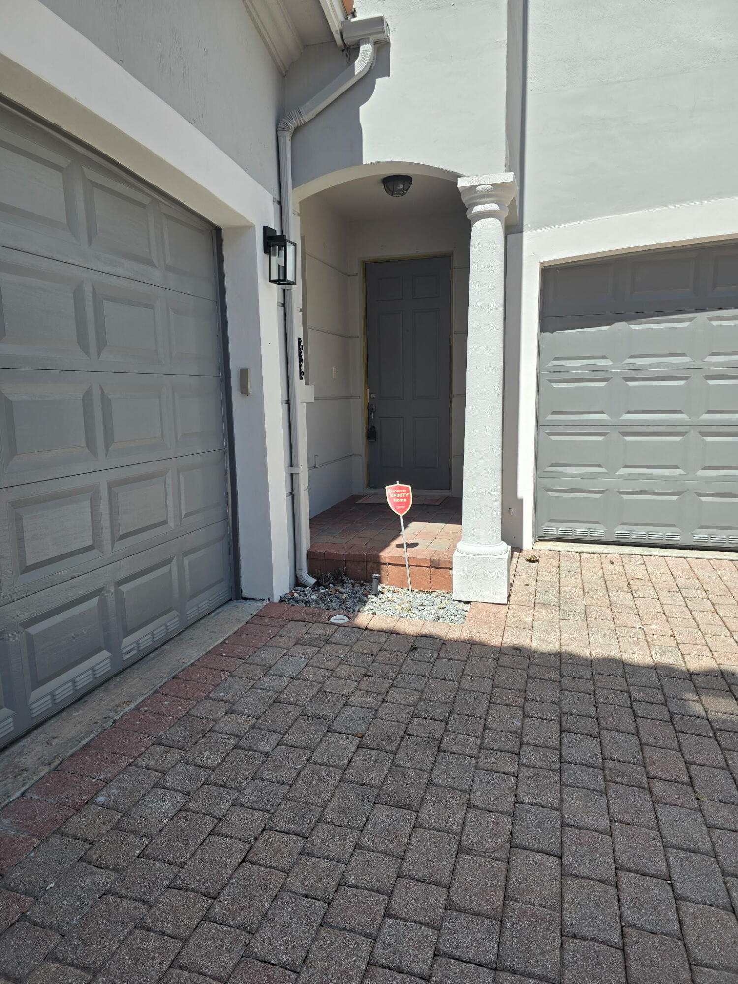 635 NE 11th Avenue