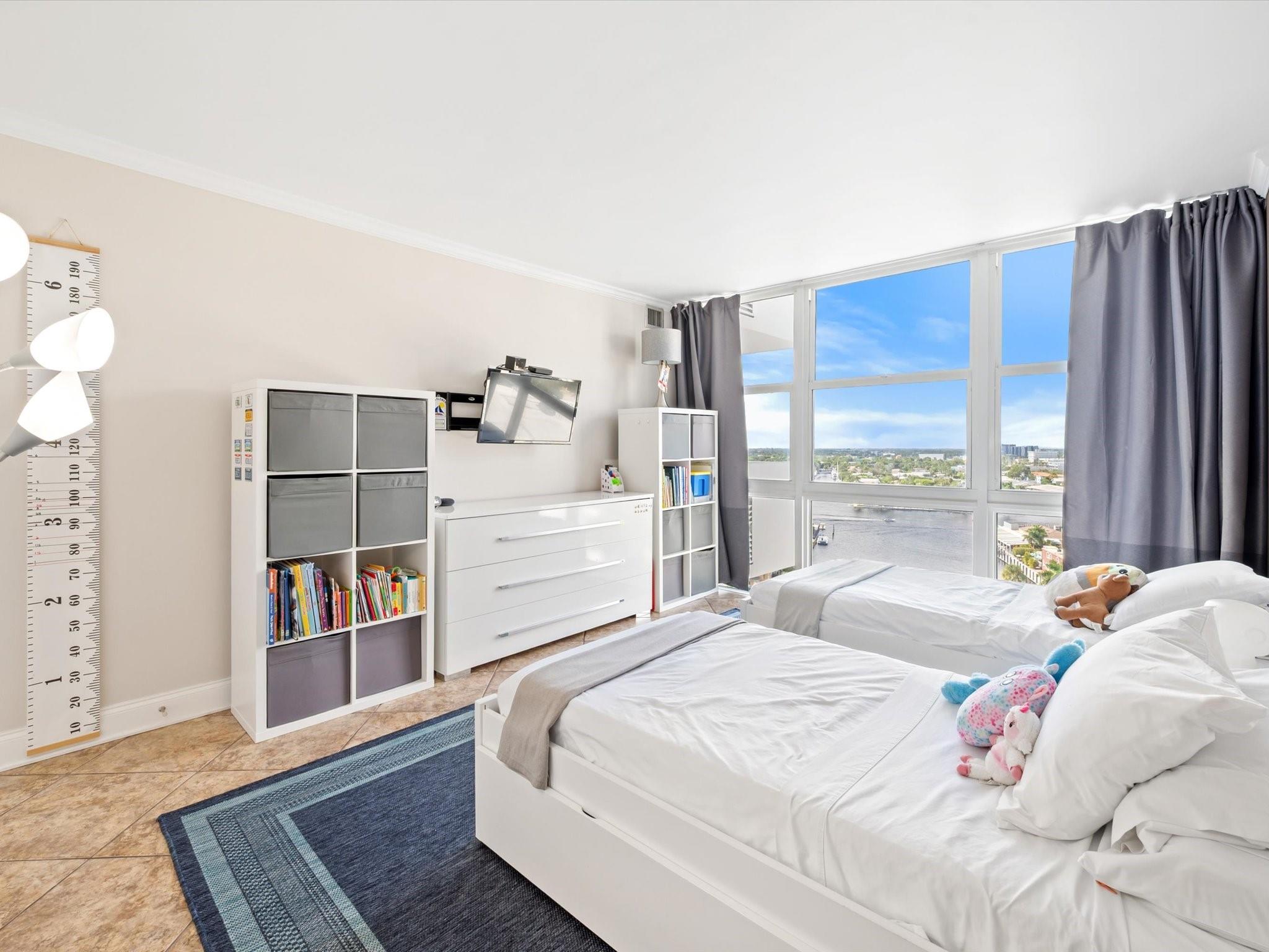 VANTAGE VIEW - Residential