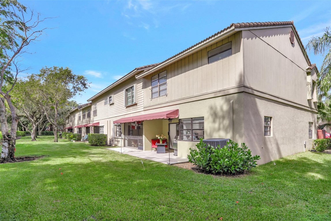 Vineyards of Plantation - Residential