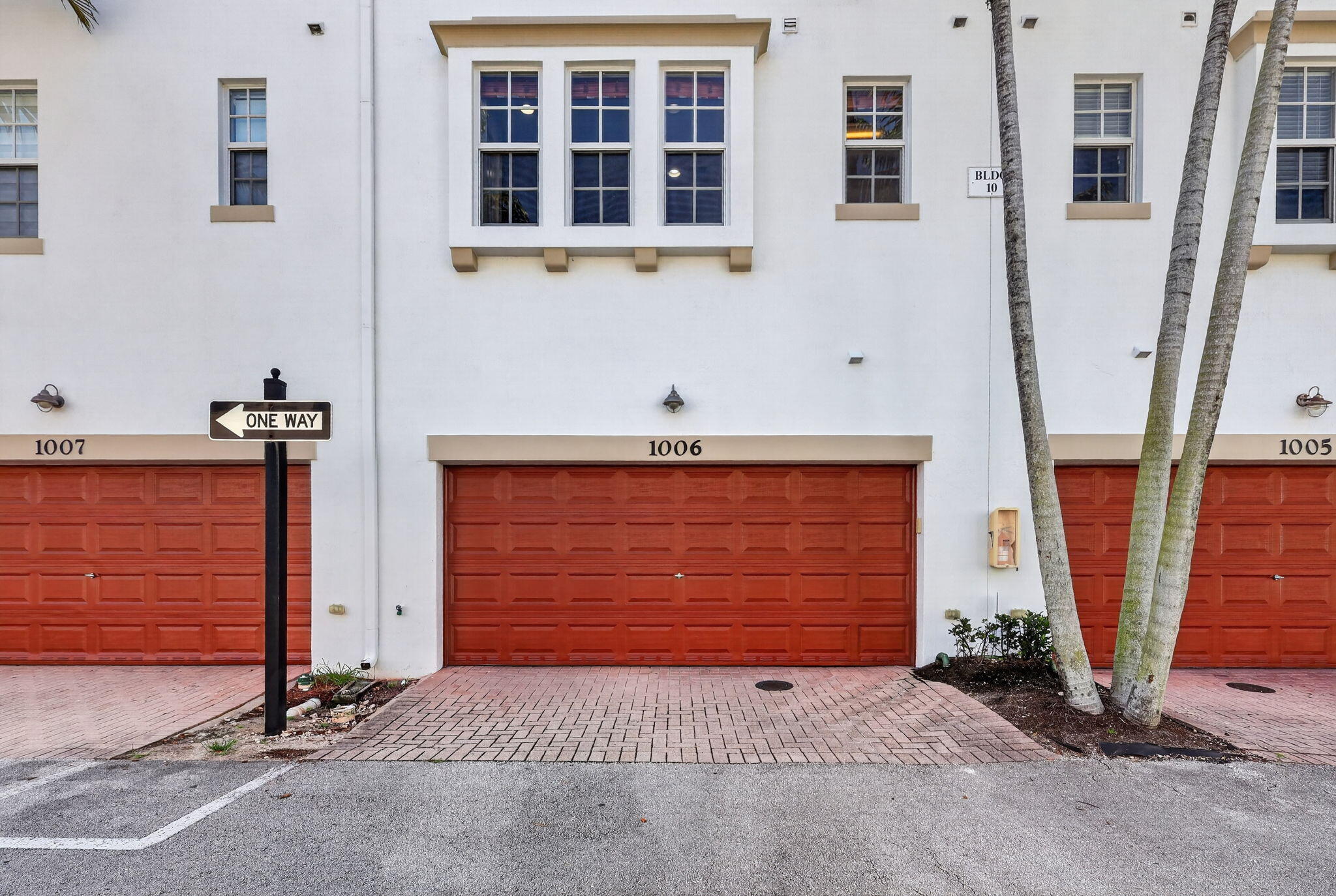MONTCLAIR CONDO - Residential