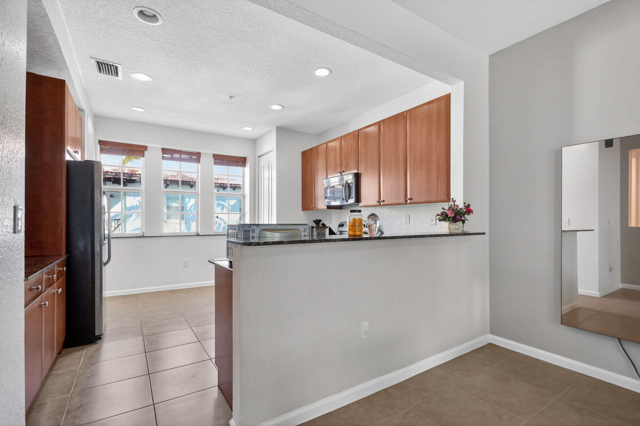 MONTCLAIR CONDO - Residential