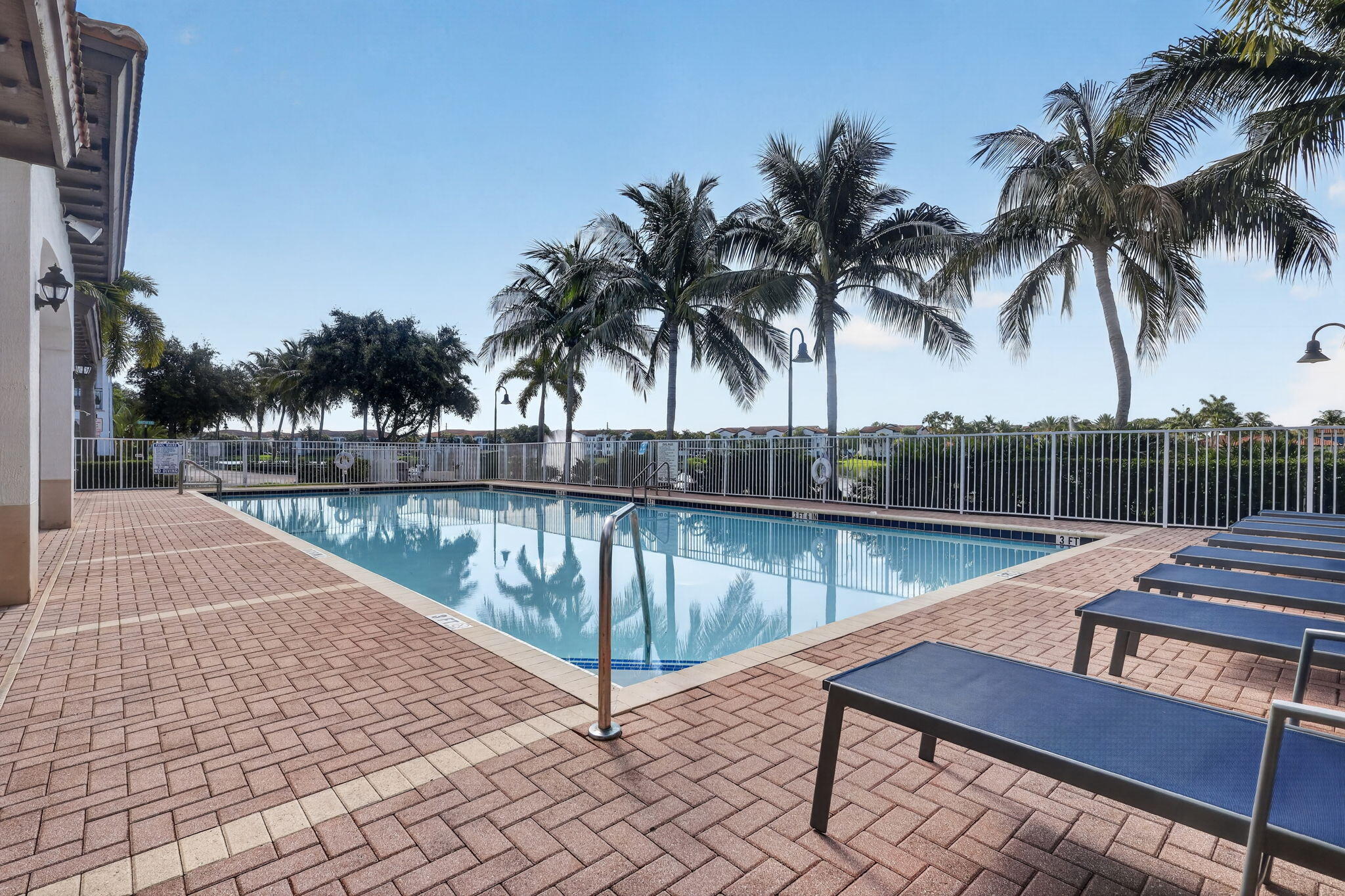 MONTCLAIR CONDO - Residential