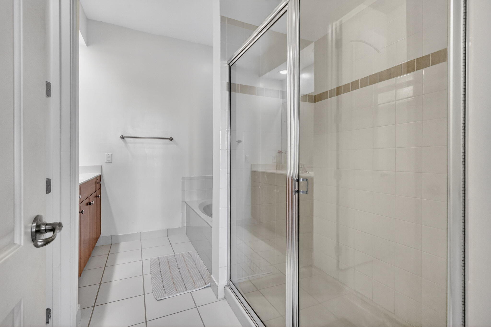 MONTCLAIR CONDO - Residential