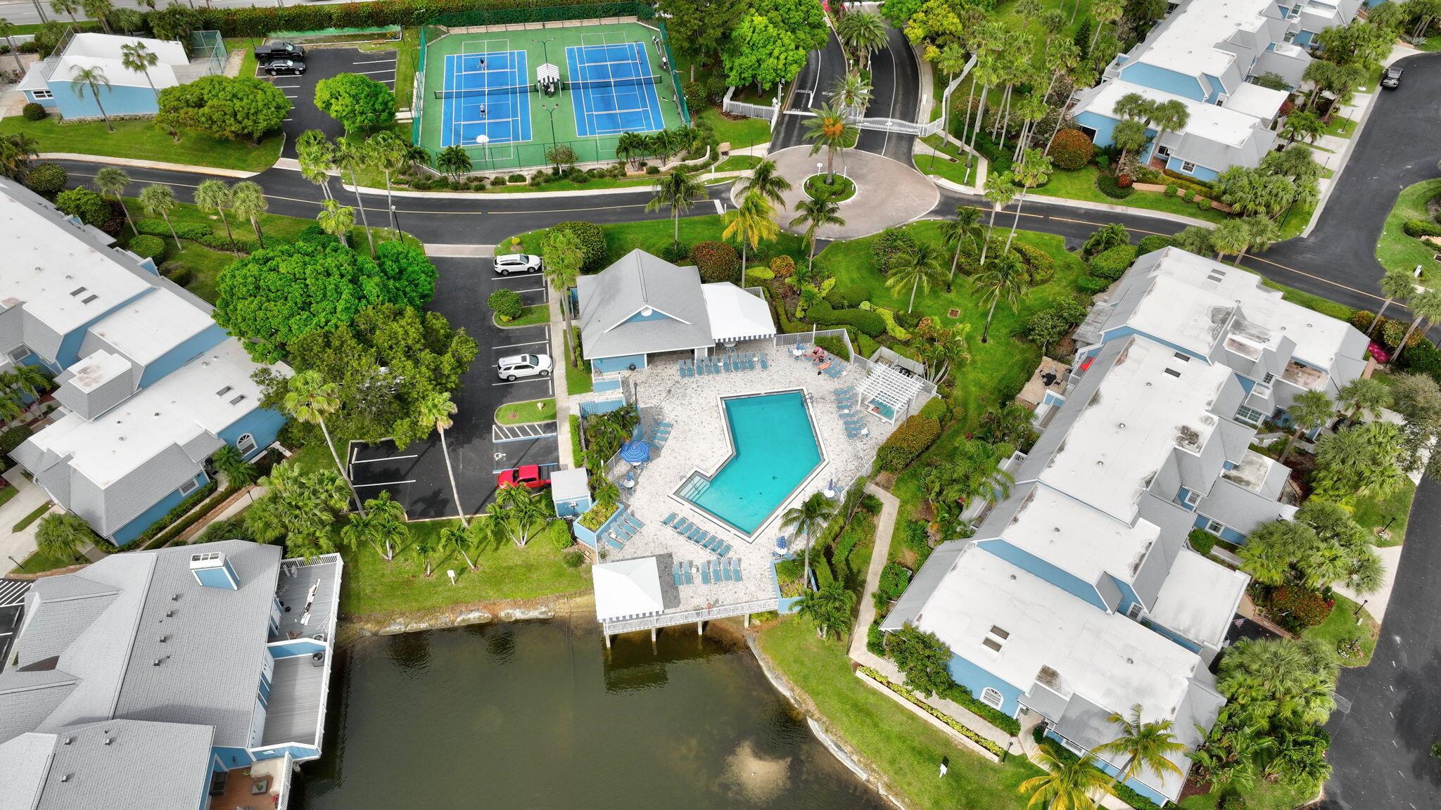VILLAS OF OCEAN DUNES - Residential
